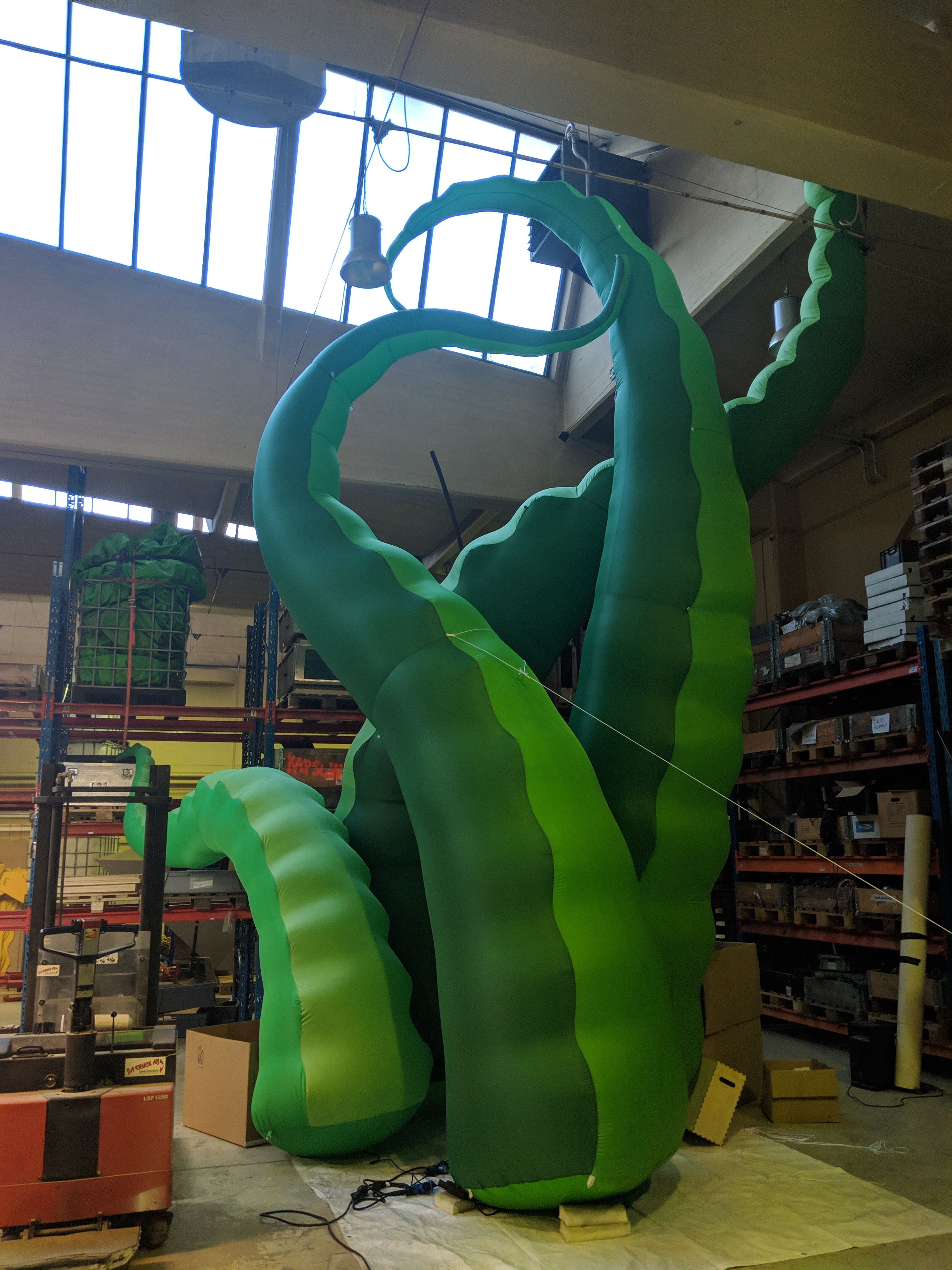 Kraken installation i gallerian